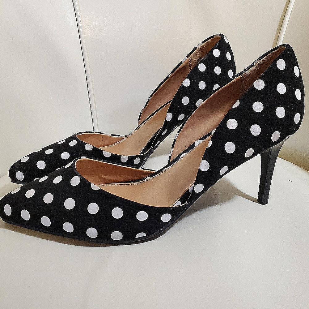 Pointy Polka-dot Heels